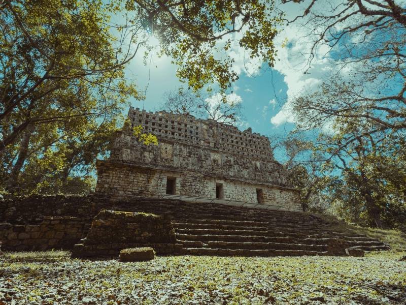 Die 16 schönsten Maya Tempel in Mexiko: Eine Entdeckungsreise durch die Geschichte 14 Bonampak - Kolumbien Individual